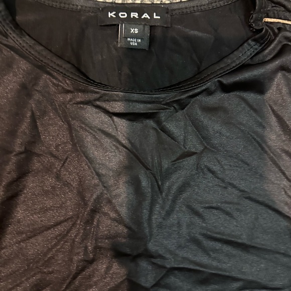 Koral shine tshirt - Picture 2 of 3